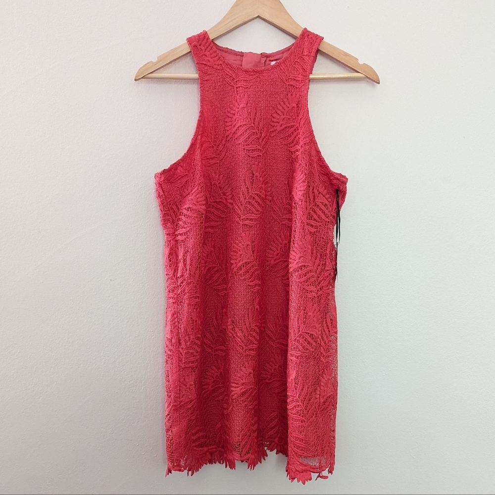 NWT Lovers + Friends Caspian Shift Mini Lace Halter Neck Dress Coral Size Small